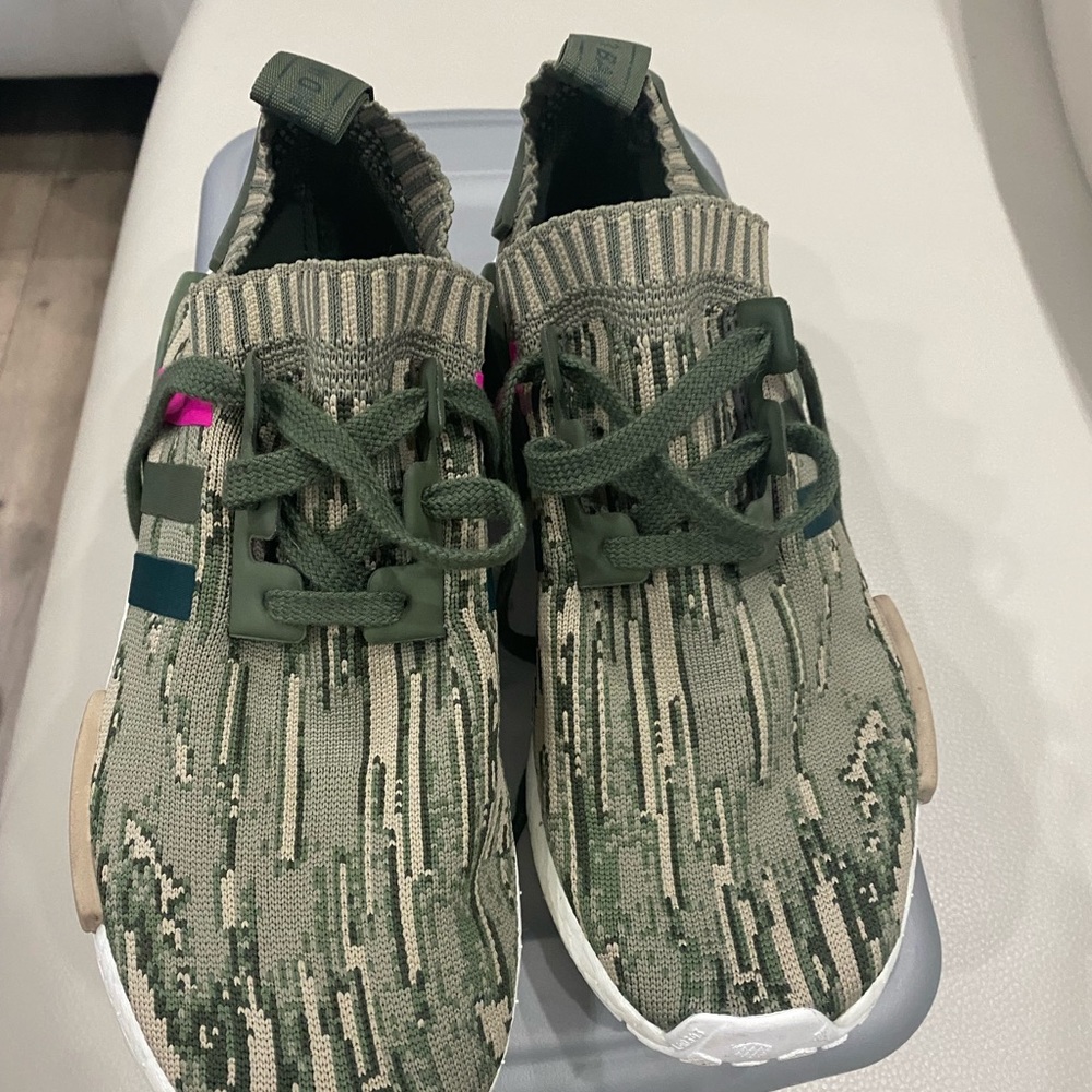 💰PRICE ⬇️
 ADIDAS -  SERGEANT MAJOR/GREEN
NIGHT/SHOCK PINK - size 7 - Picture 11 of 11